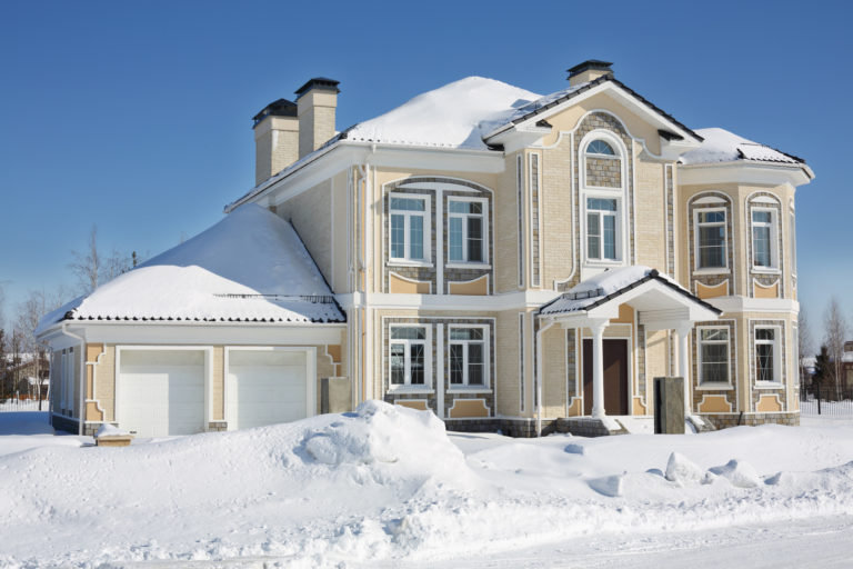 Fixing Common Garage Door Problems in the Winter