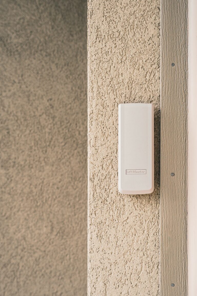 Benefits of Using a Garage Door Opener Keypad