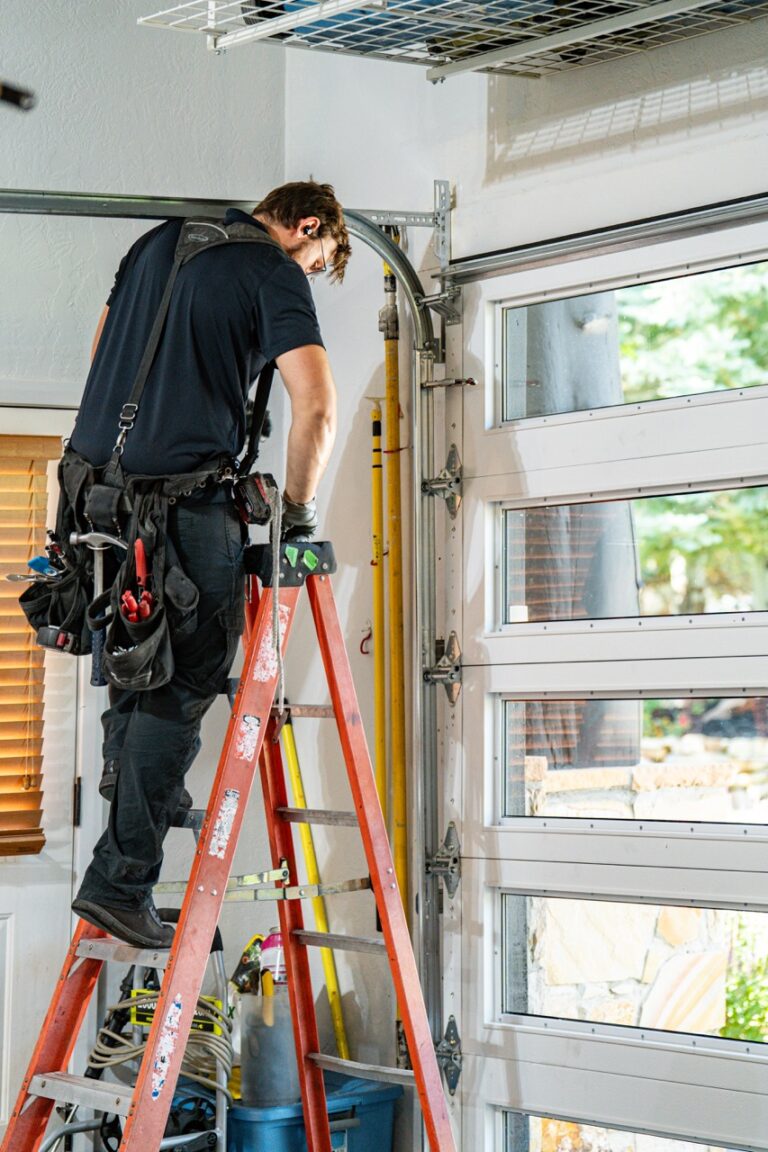 Key Differences of Basic Garage Doors vs Roll-Up Doors