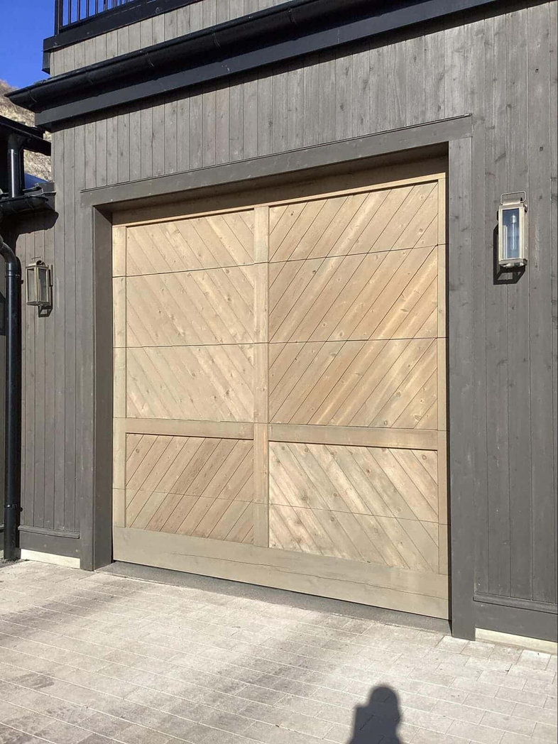 Garage Door Repairs in Utah: Why Cold Weather Still Causes Problems